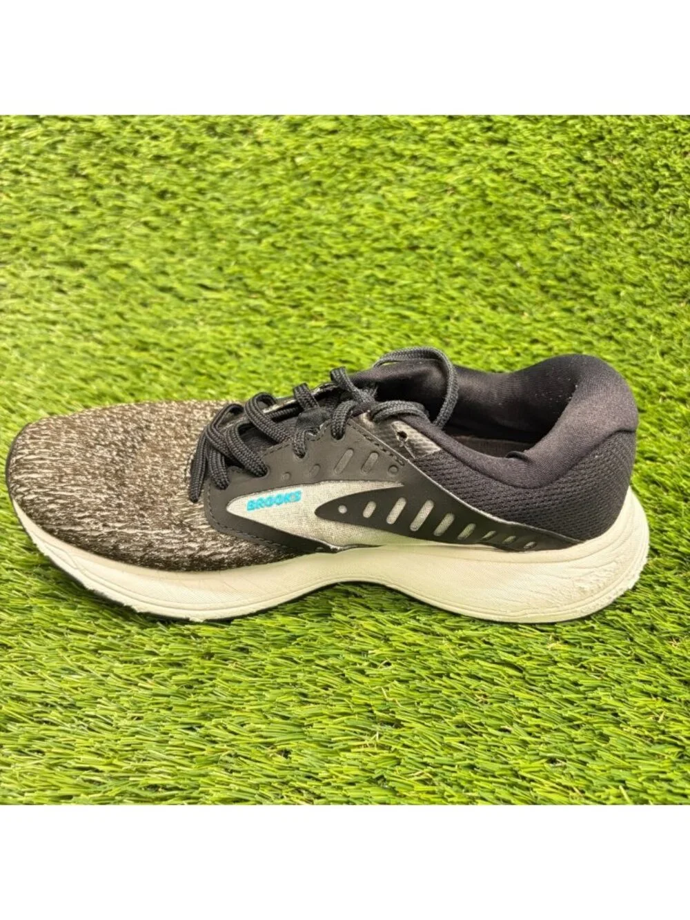 Brooks Range 2 Womens Size 7.5 Black Brown White Athletic Running Shoes Sneakers